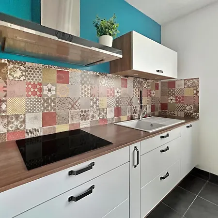 Maison Lumineuse Avec Terrasse En Plein Centre * Angulema