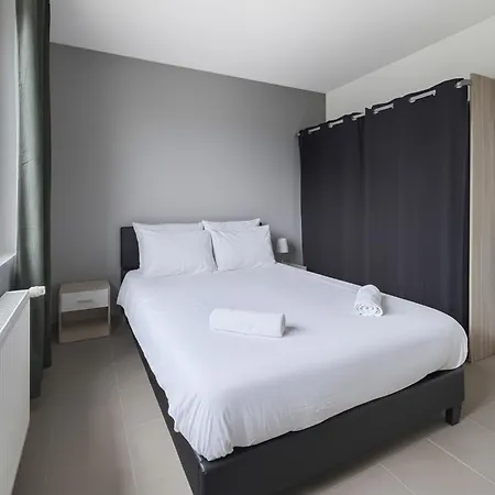 Maison Lumineuse Avec Terrasse En Plein Centre * Angulema