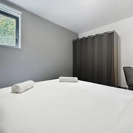 Maison Lumineuse Avec Terrasse En Plein Centre Сasa de vacaciones Angulema