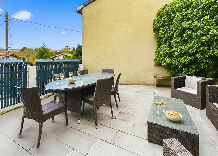 Maison Lumineuse Avec Terrasse En Plein Centre Сasa de vacaciones