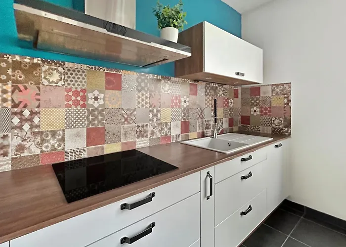 Maison Lumineuse Avec Terrasse En Plein Centre * Angulema